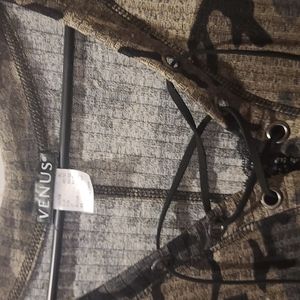 Camouflage, long sleeved top